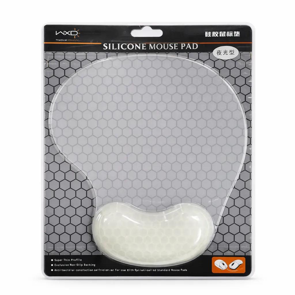 Silicone Mouse Pad with Wrist Rest – Ergonomic Anti-Slip Desk Pad